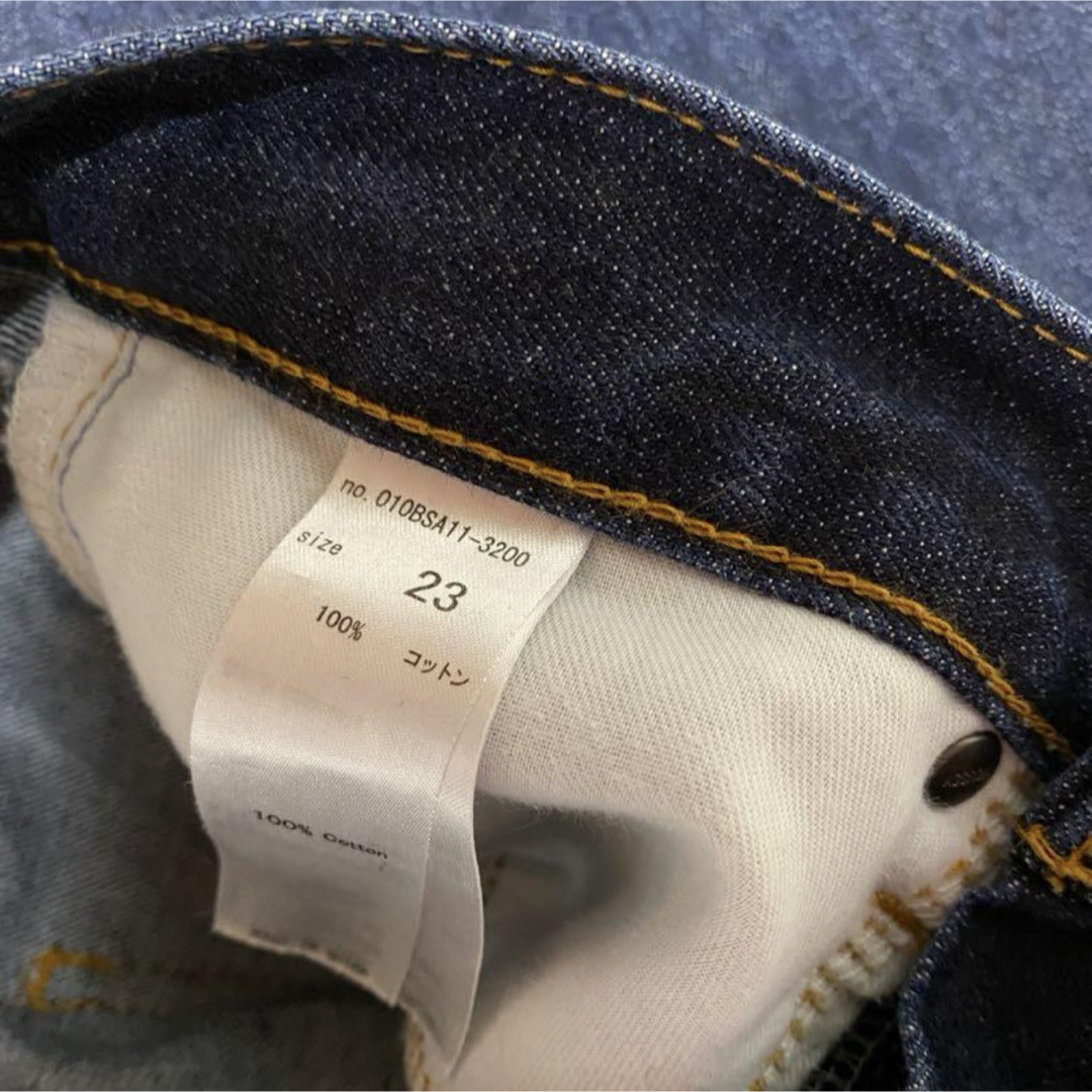 moussy - MOUSSY ダークブルー ストレートデニム(サイズ23)の moussy - MOUSSY ダークブルー ストレートデニム(サイズ23)の