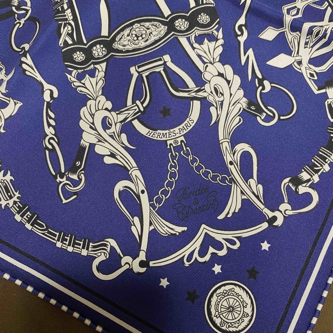 HERMES - 新品未使用 エルメス シルクバンダナ スカーフ 野村 HERMES - 新品未使用 エルメス シルクバンダナ スカーフ 野村