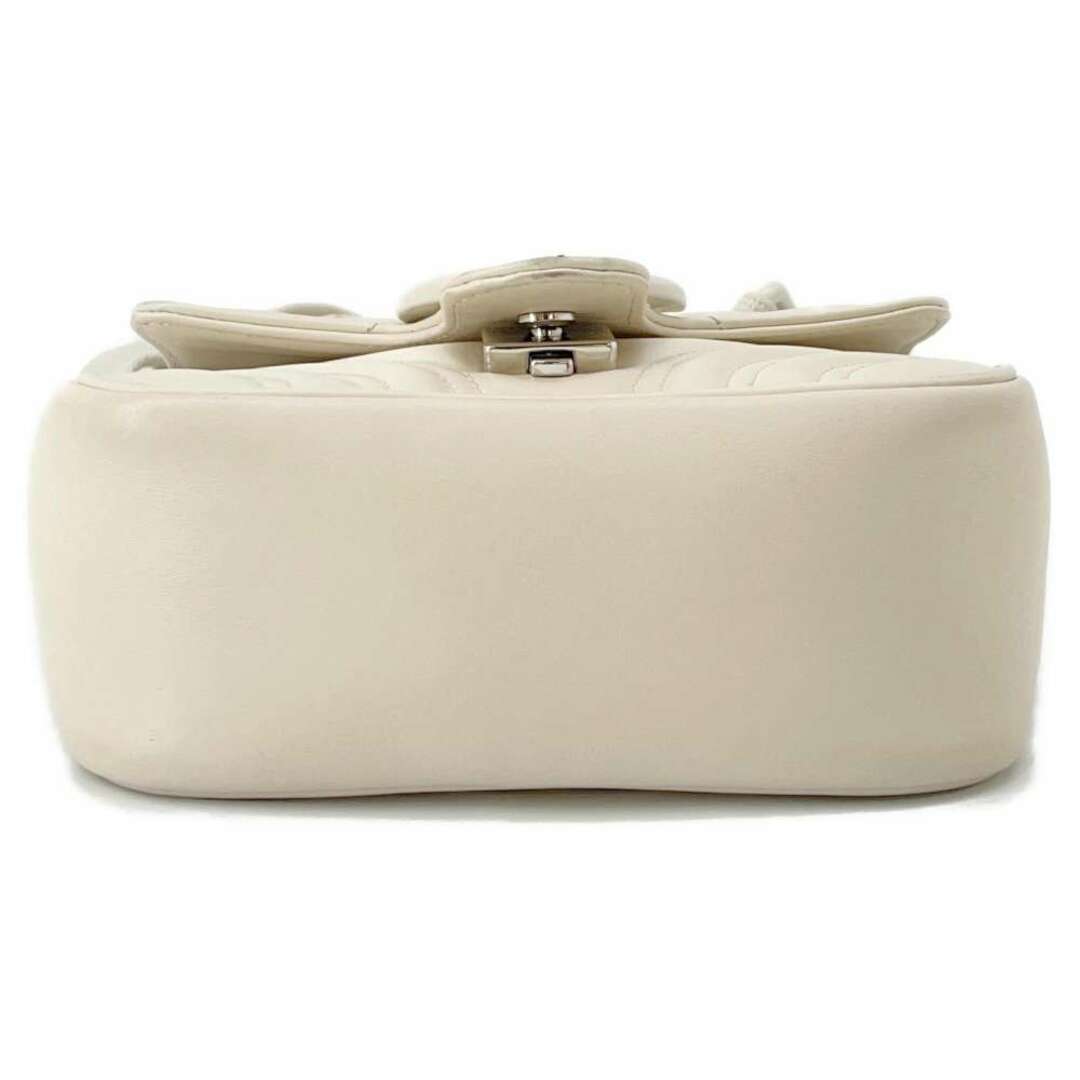 GUCCI - グッチ ショルダーバッグ GGマーモント レザー 739681 GUCCI - グッチ ショルダーバッグ GGマーモント レザー 739681
