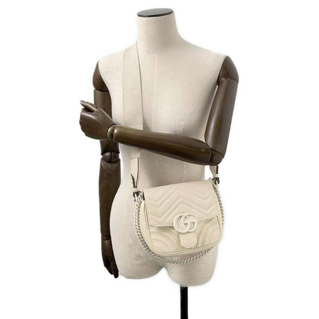 GUCCI - グッチ ショルダーバッグ GGマーモント レザー 739681 GUCCI - グッチ ショルダーバッグ GGマーモント レザー 739681