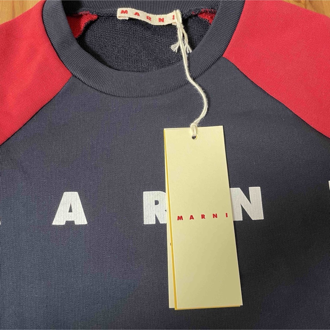MARNI - 【新品】マルニ トレーナー 12Yの通販 by nacoshop MARNI - 【新品】マルニ トレーナー 12Yの通販 by nacoshop