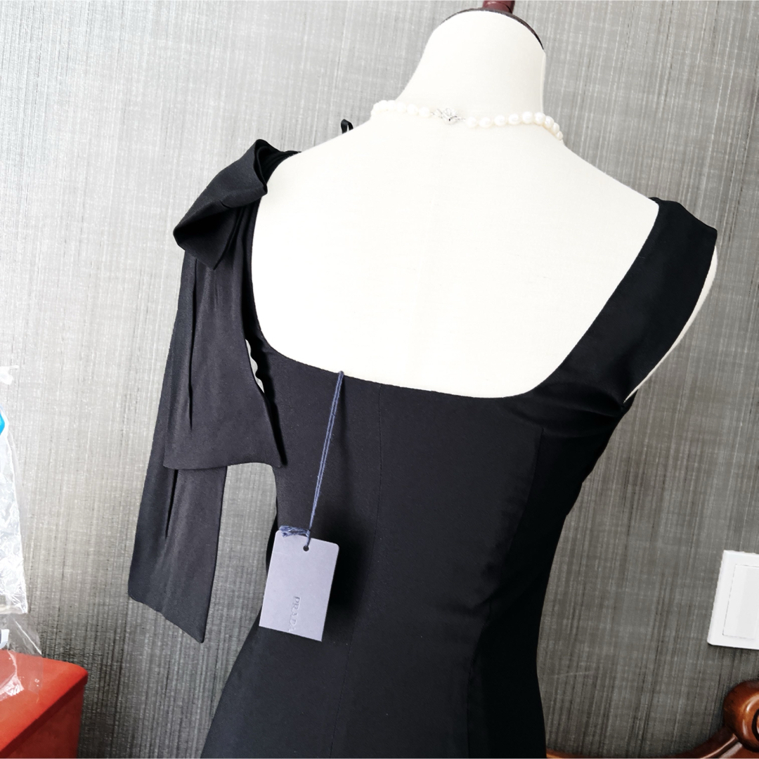 PRADA - 新品 PRADA プラダ リボン ワンピース ドレス ペンシル PRADA - 新品 PRADA プラダ リボン ワンピース ドレス ペンシル