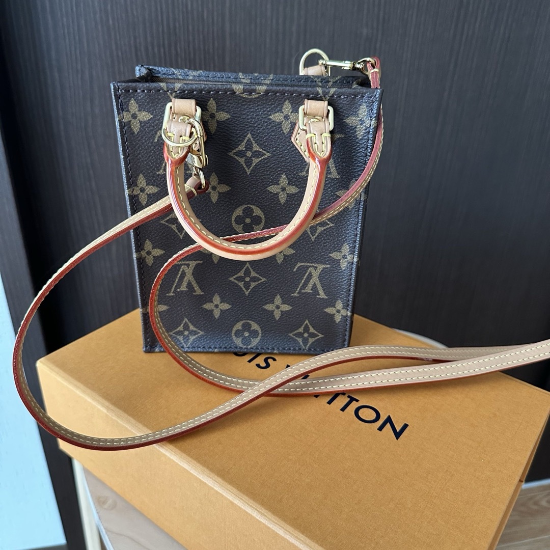LOUIS VUITTON - ルイヴィトン プティットサックプラの通販 by r LOUIS VUITTON - ルイヴィトン プティットサックプラの通販 by r