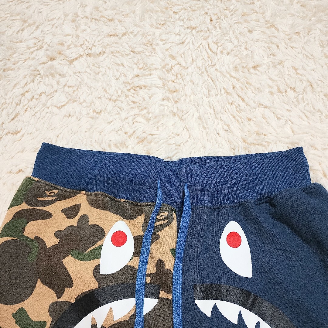 A BATHING APE - アベイシングエイプ シャーク ハーフスウェット A BATHING APE - アベイシングエイプ シャーク ハーフスウェット