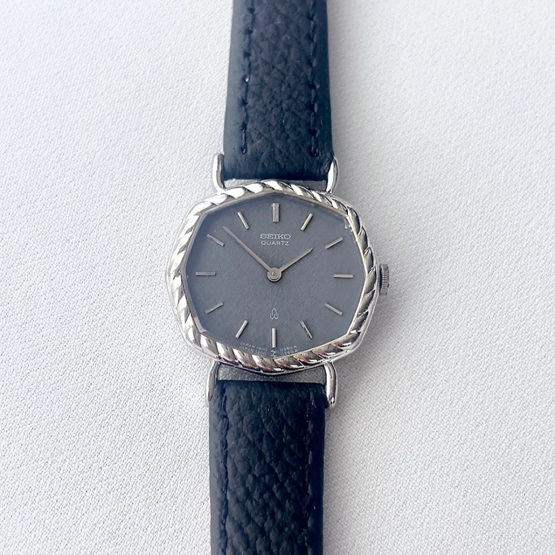 SEIKO - SEIKO 1400-5580 レディースクォーツ腕時計 2針 8角形 SEIKO - SEIKO 1400-5580 レディースクォーツ腕時計 2針 8角形