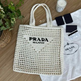 PRADA(かごバッグ/ストローバッグ)のフリマアイテム一覧 PRADA(かごバッグ/ストローバッグ)のフリマアイテム一覧