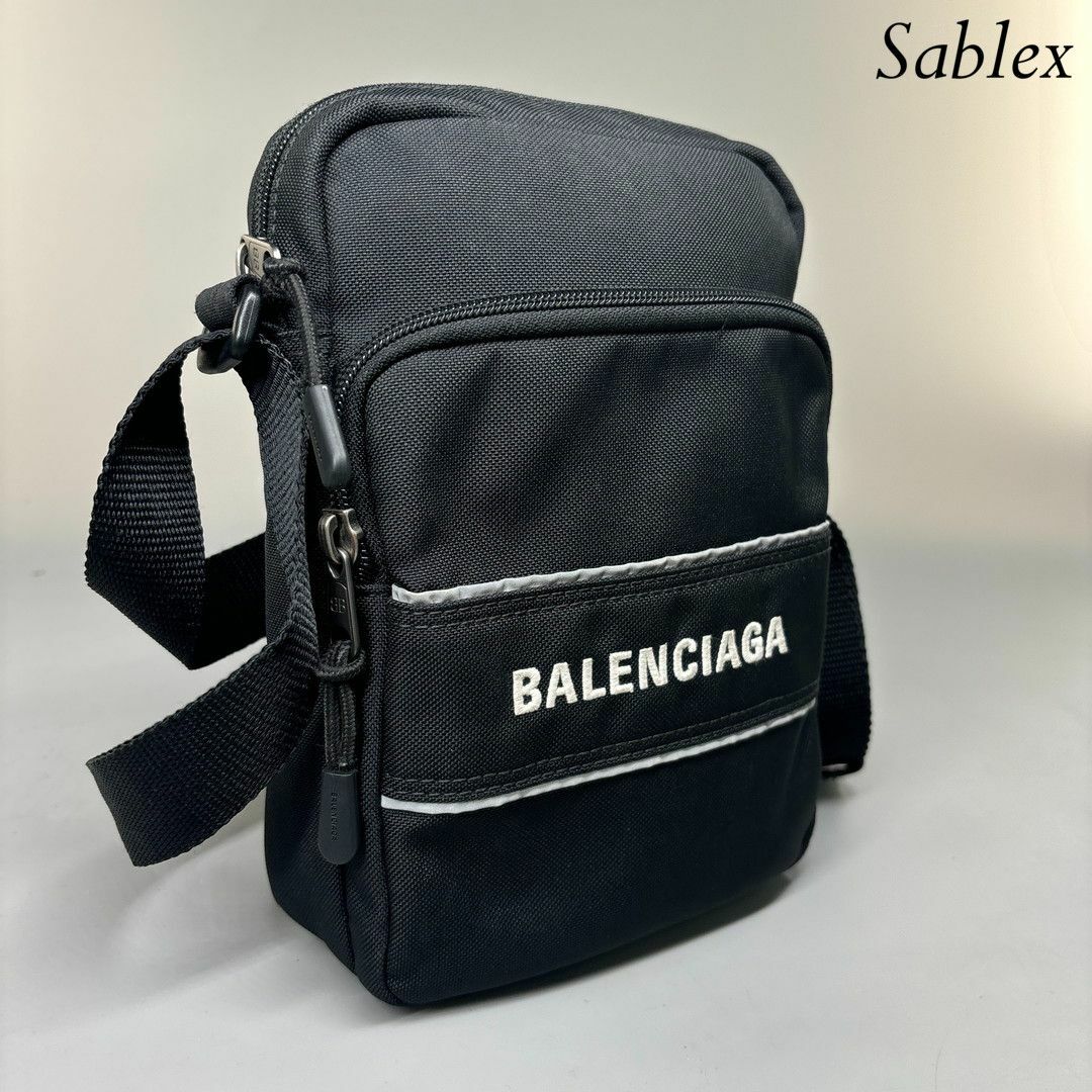 BALENCIAGA - 【新品同様】バレンシアガ スポーツ ショルダー BALENCIAGA - 【新品同様】バレンシアガ スポーツ ショルダー