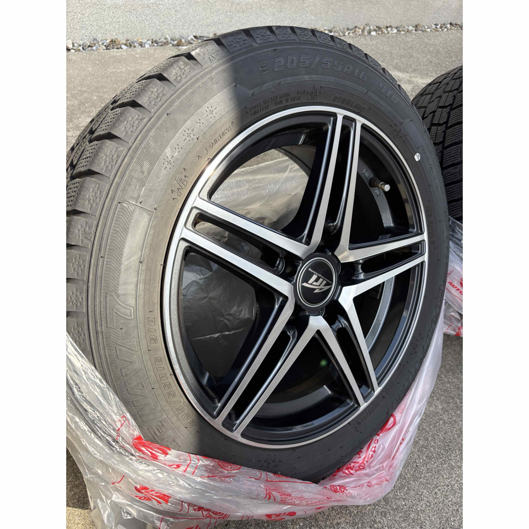 Goodyear - 【美品】スタッドレスタイヤ 4本セット① 205 55 16 Goodyear - 【美品】スタッドレスタイヤ 4本セット① 205 55 16