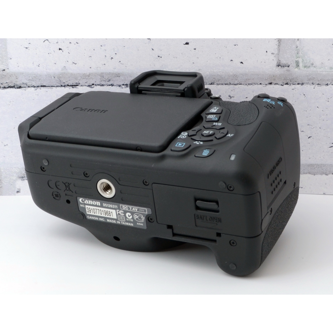 Canon - S数約20回!Canon kiss X5 Wズームレンズキット○付属品 Canon - S数約20回!Canon kiss X5 Wズームレンズキット○付属品