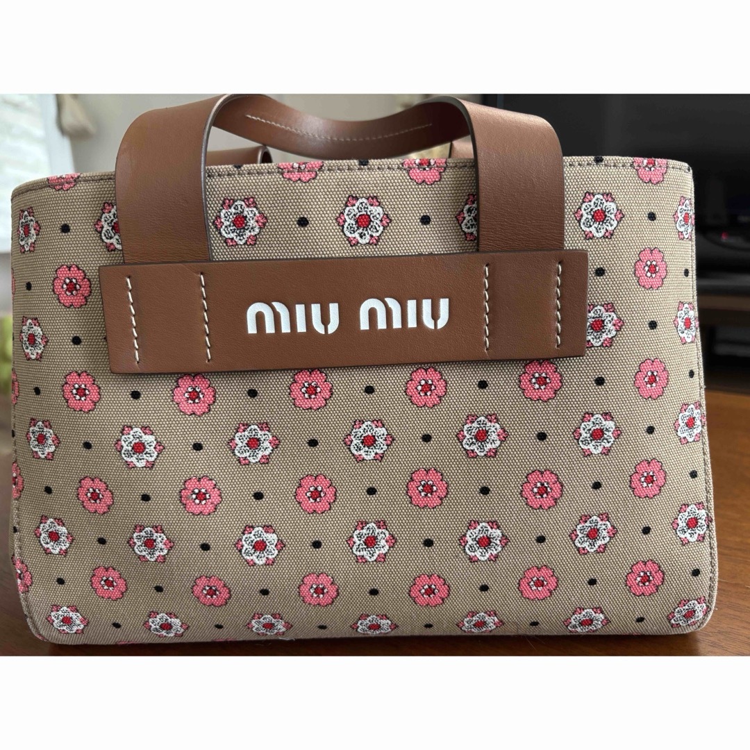 MIU MIU - ミュウミュウ カナパ トートバッグの通販 by mi-chan MIU MIU - ミュウミュウ カナパ トートバッグの通販 by mi-chan