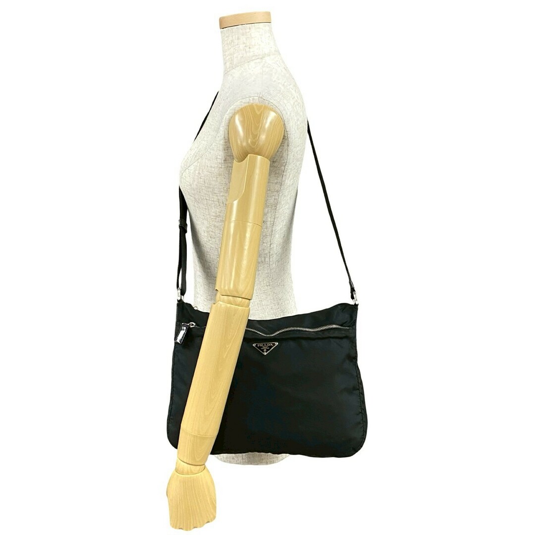 PRADA - 極 美品 PRADA プラダ 三角ロゴ プレート 金具 ナイロン PRADA - 極 美品 PRADA プラダ 三角ロゴ プレート 金具 ナイロン