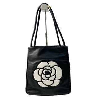 CHANEL(トートバッグ ・ ホワイト/白色系)のフリマアイテム一覧 CHANEL(トートバッグ ・ ホワイト/白色系)のフリマアイテム一覧