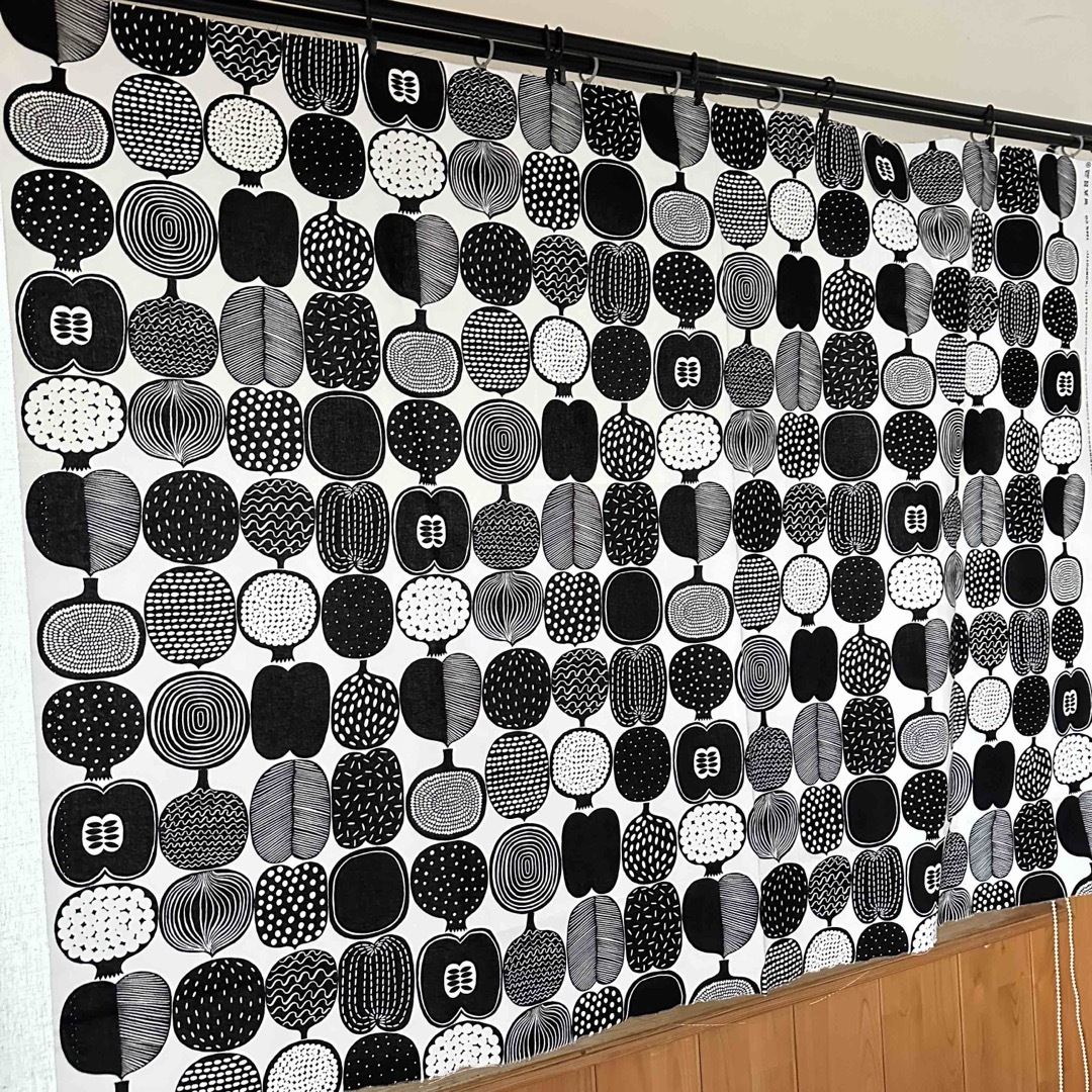 marimekko - マリメッコ 新品 生地 コンポッティ モノクロ 1 marimekko - マリメッコ 新品 生地 コンポッティ モノクロ 1