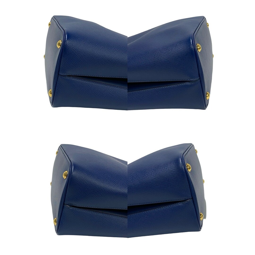 PRADA - 極 美品 PRADA プラダ パニエ 三角ロゴ 金具 PRADA - 極 美品 PRADA プラダ パニエ 三角ロゴ 金具