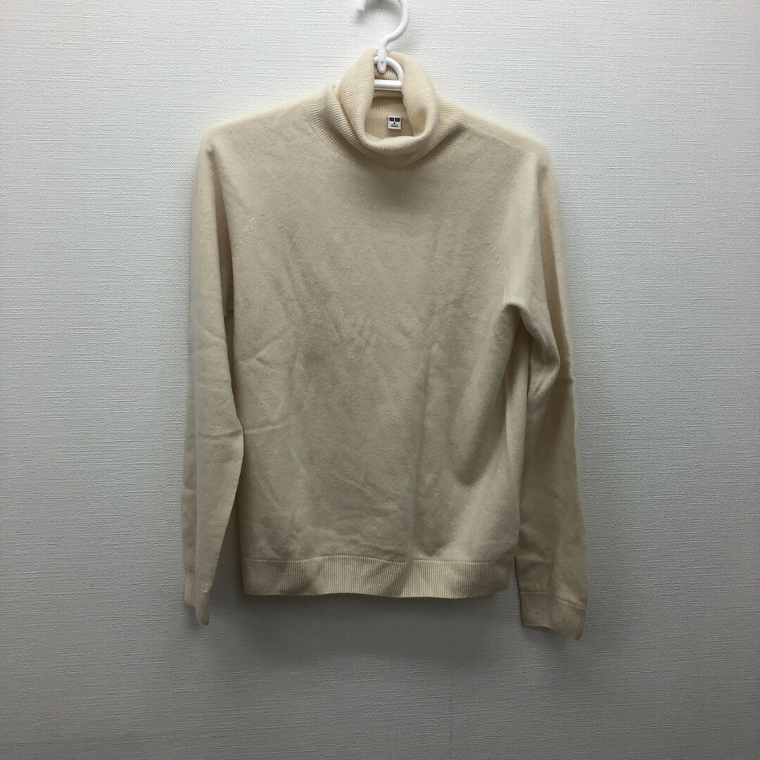 UNIQLO - 【UNIQLO】ユニクロ セーター ニット 長袖ニット タートルネック カシミヤセーター M ベージュ系