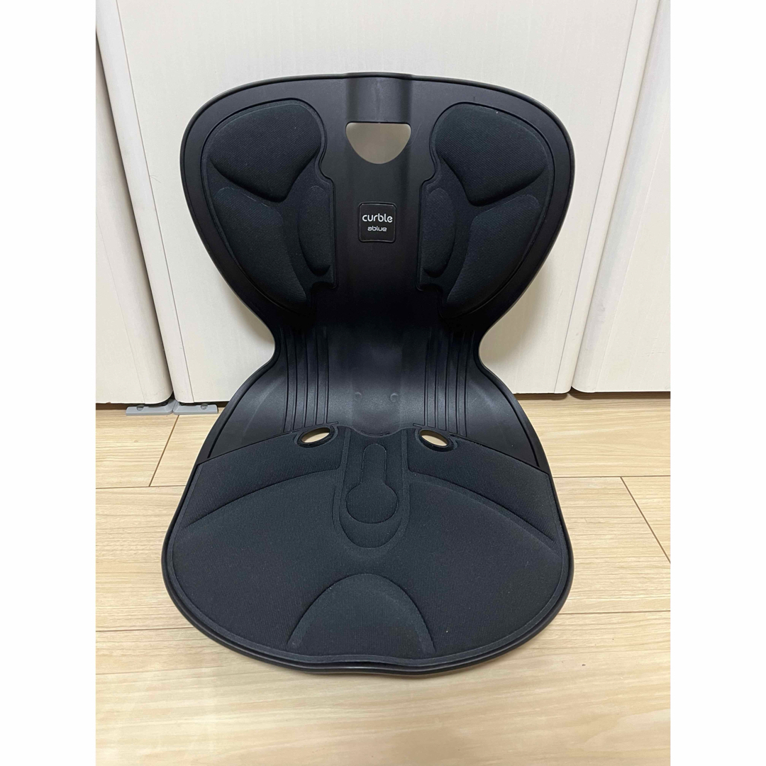 curble 姿勢矯正クッション ブラックの通販 by aki's shop|ラクマ curble 姿勢矯正クッション ブラックの通販 by aki's shop|ラクマ
