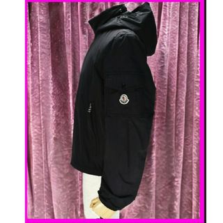 MONCLER(ナイロンジャケット)のフリマアイテム一覧 MONCLER(ナイロンジャケット)のフリマアイテム一覧