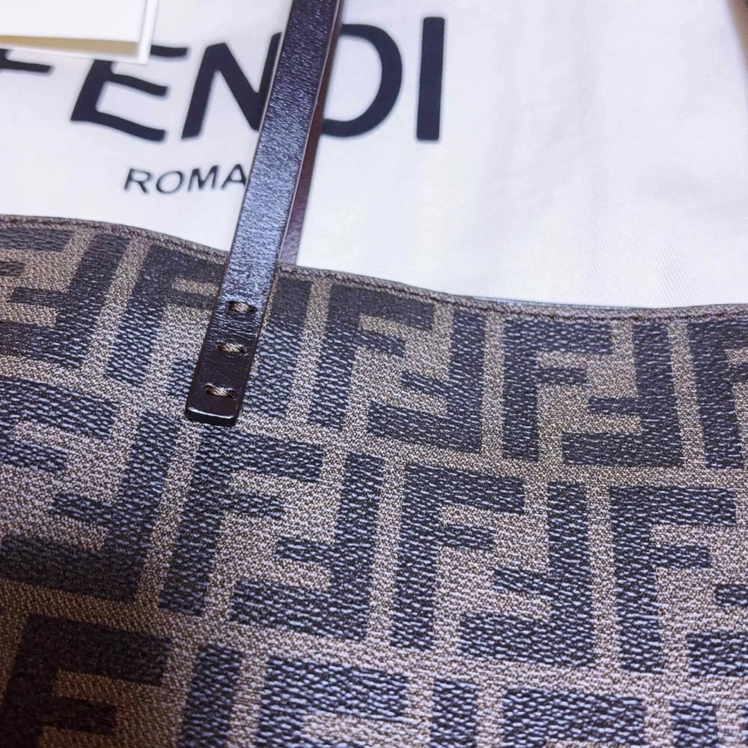 FENDI - 極美品 FENDI ズッカ柄 トートバッグの通販 by K FENDI - 極美品 FENDI ズッカ柄 トートバッグの通販 by K