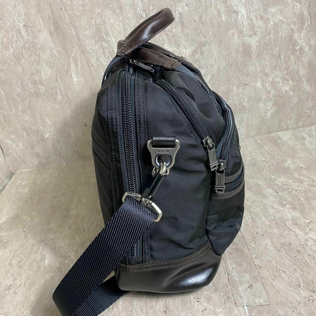 TUMI - 極美品 TUMI 2WAY ブリーフケース ビジネスバッグ レザー TUMI - 極美品 TUMI 2WAY ブリーフケース ビジネスバッグ レザー