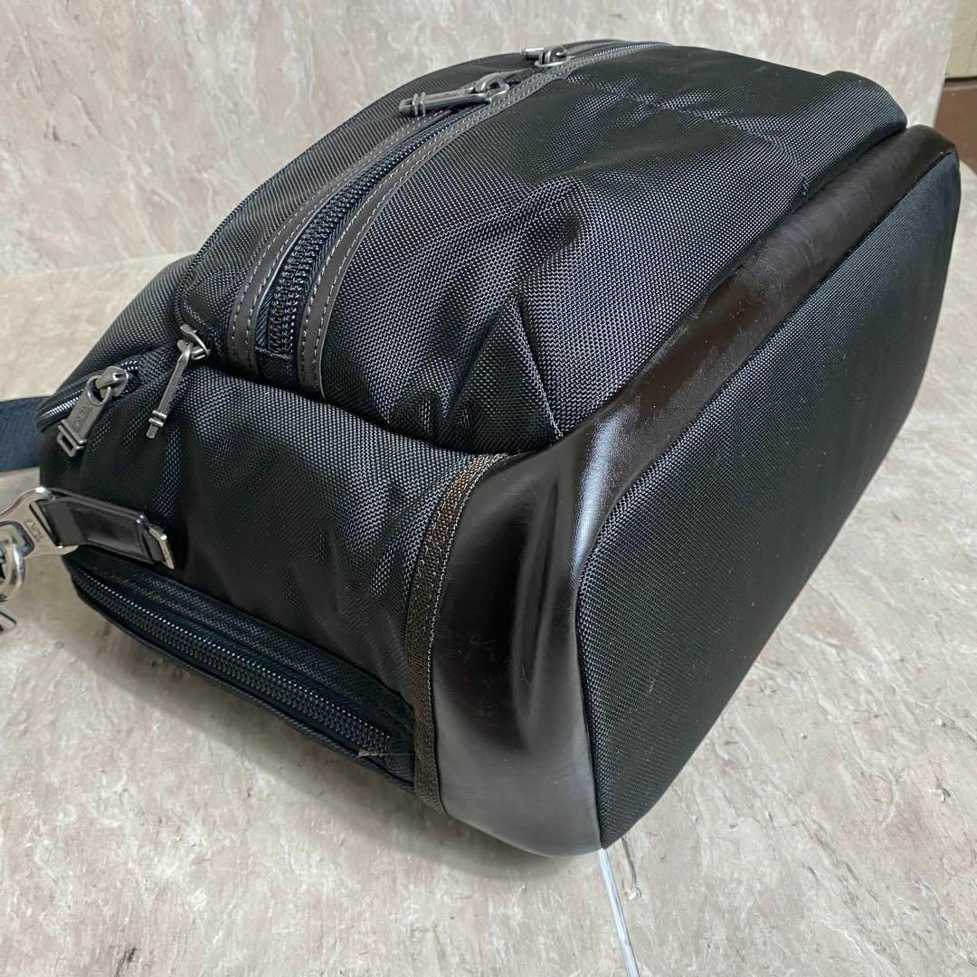 TUMI - 極美品 TUMI 2WAY ブリーフケース ビジネスバッグ レザー TUMI - 極美品 TUMI 2WAY ブリーフケース ビジネスバッグ レザー