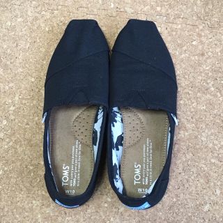 トムズ(TOMS)のTOMS  スリッポン 黒(スリッポン/モカシン)