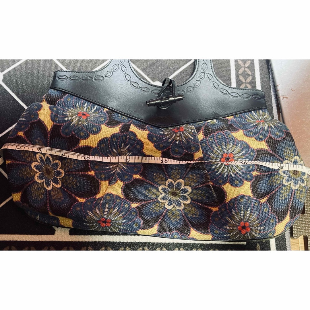 Vivienne Westwood - ヴィヴィアン花柄レザーキャンバス Vivienne Westwood - ヴィヴィアン花柄レザーキャンバス