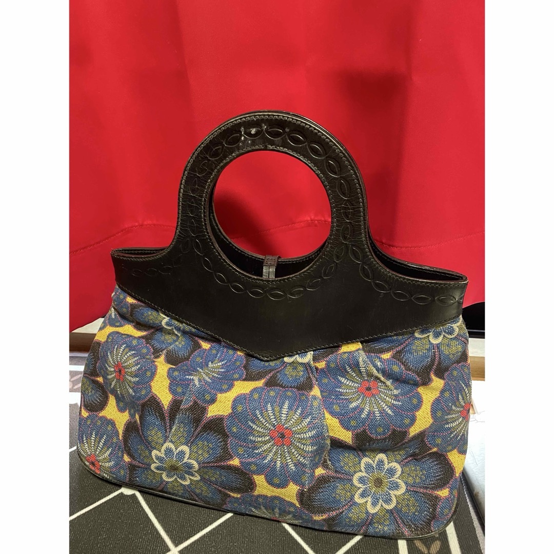 Vivienne Westwood - ヴィヴィアン花柄レザーキャンバス Vivienne Westwood - ヴィヴィアン花柄レザーキャンバス
