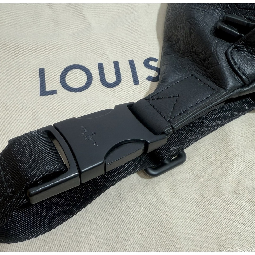 LOUIS VUITTON - 定価33.6万☆ルイヴィトン モノグラムシャドウ LOUIS VUITTON - 定価33.6万☆ルイヴィトン モノグラムシャドウ