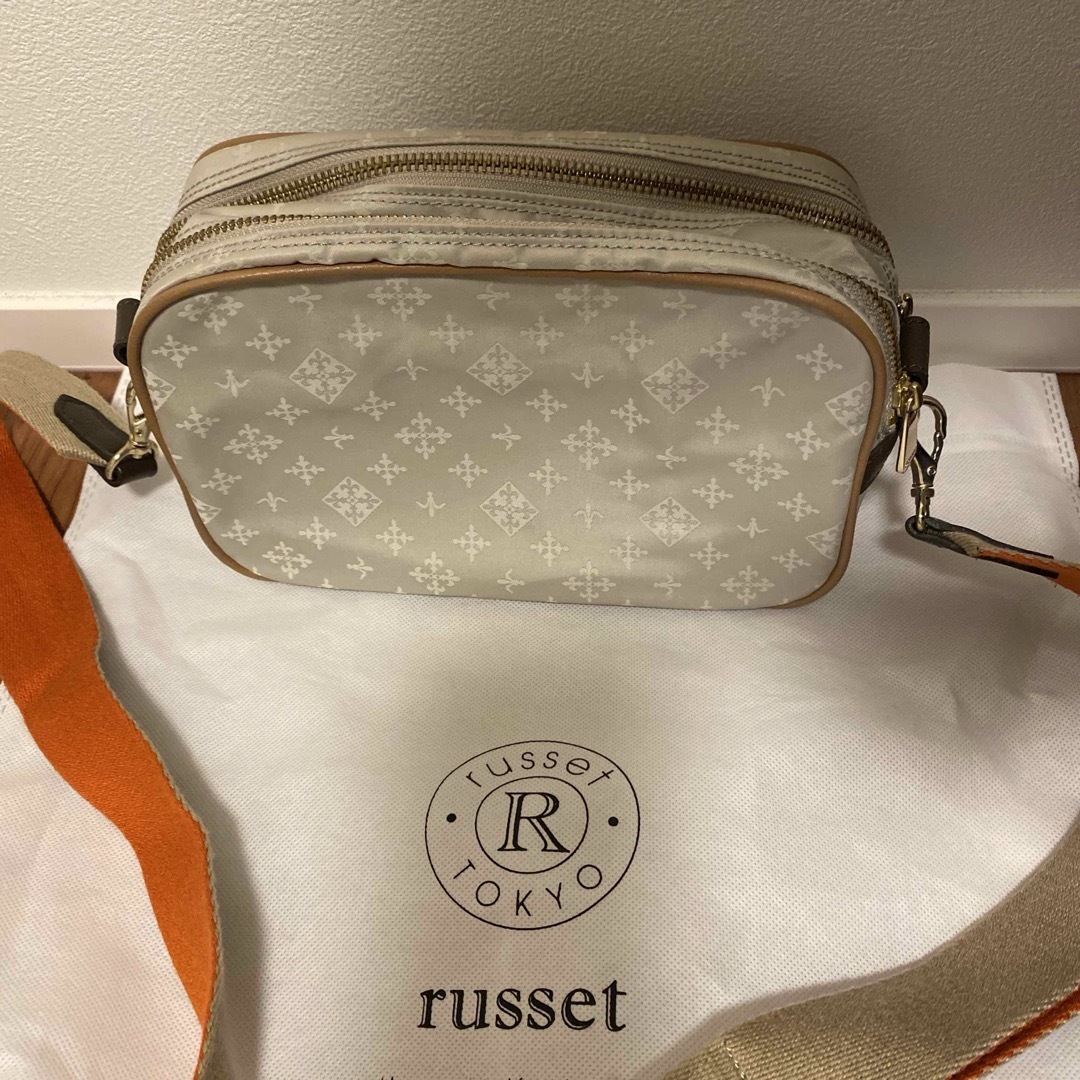Russet - russet ショルダーバッグ ベージュ ダブル キャンバス Russet - russet ショルダーバッグ ベージュ ダブル キャンバス