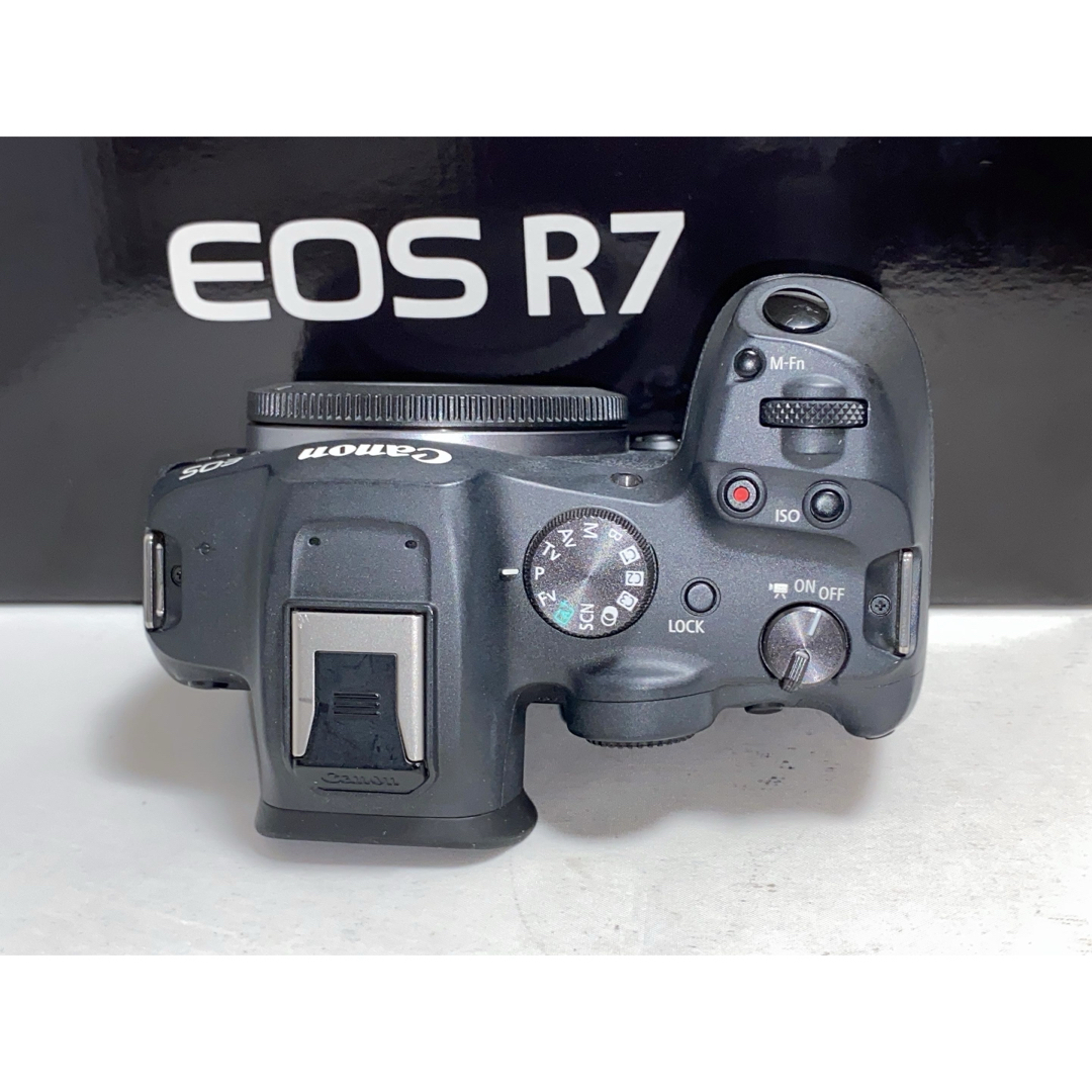 Canon - 【745ショット‼︎】 Canon eos R7 ボディ 本体の通販 by Canon - 【745ショット‼︎】 Canon eos R7 ボディ 本体の通販 by