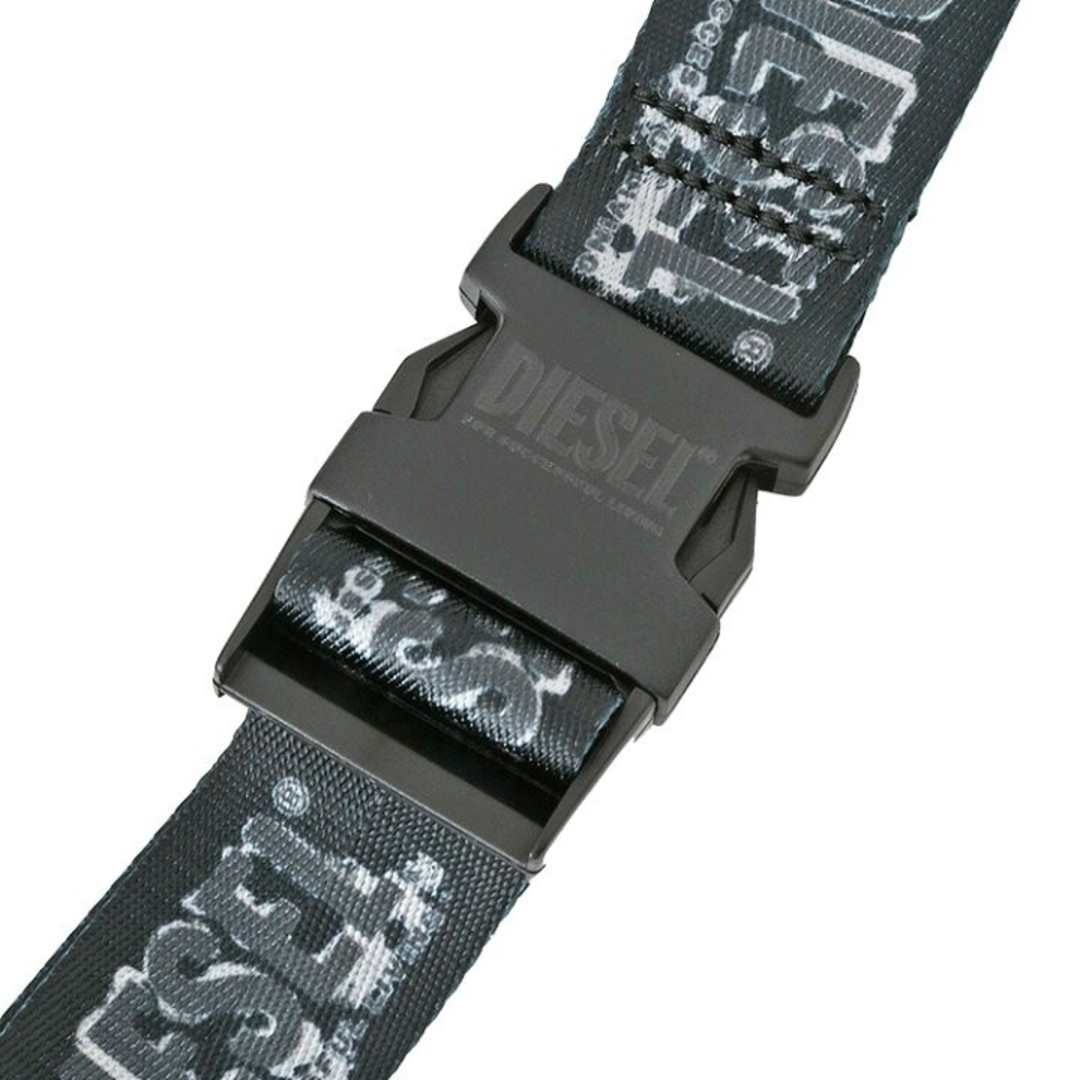 DIESEL - DIESEL ディーゼル ボディバッグ グレー ※発送まで約1 DIESEL - DIESEL ディーゼル ボディバッグ グレー ※発送まで約1