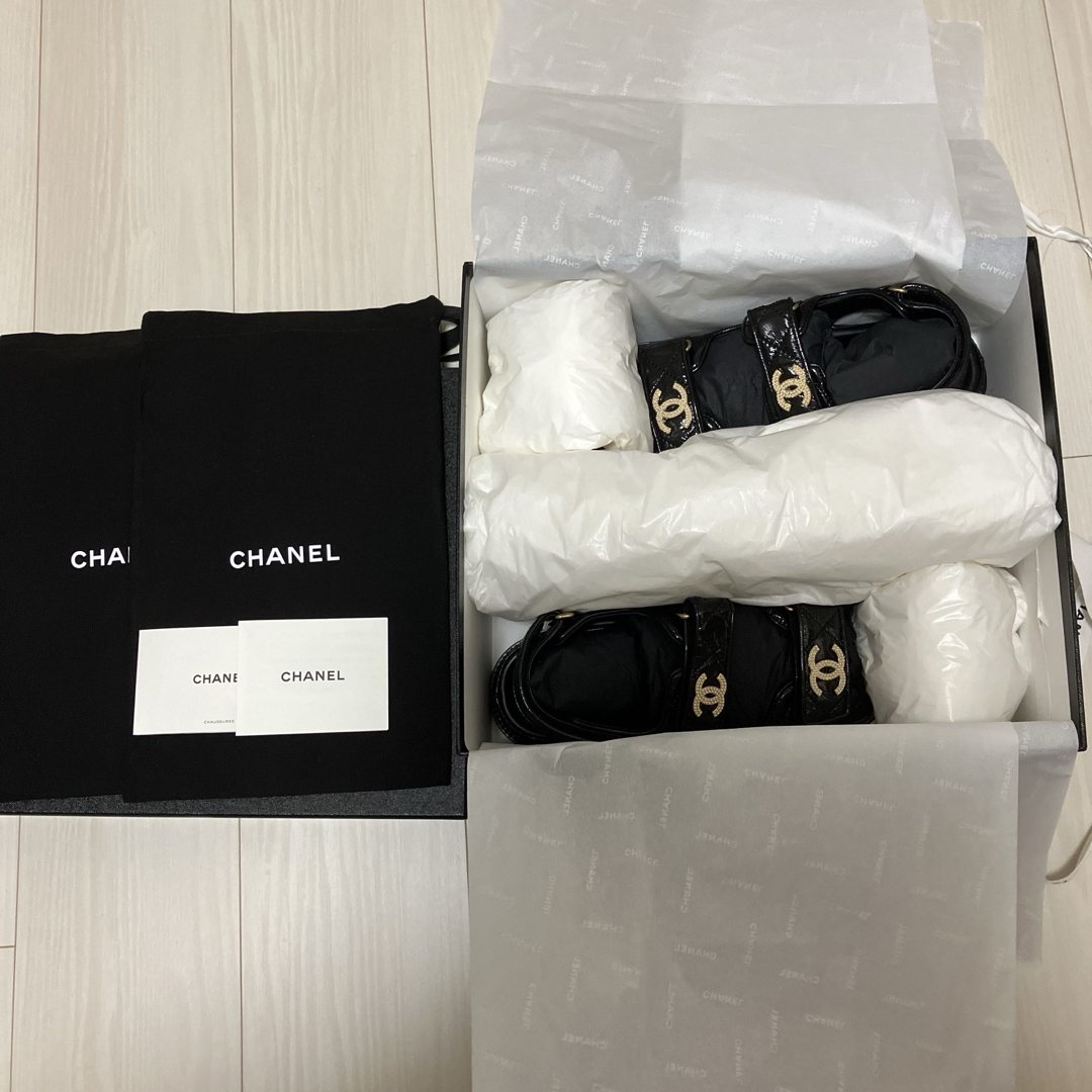 CHANEL - CHANEL フットベッドサンダル 2025新作 37の通販 by CHANEL - CHANEL フットベッドサンダル 2025新作 37の通販 by