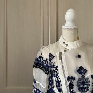 sacai(ブルゾン ・ ホワイト/白色系)のフリマアイテム一覧 sacai(ブルゾン ・ ホワイト/白色系)のフリマアイテム一覧