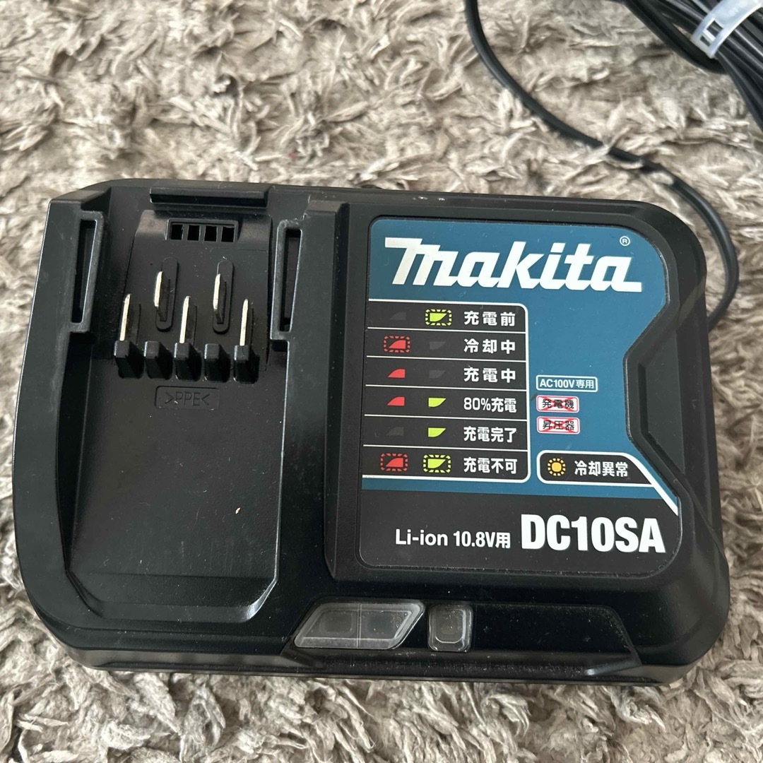 Makita - Makita スティッククリーナー CL107FD 本体/充電器付の Makita - Makita スティッククリーナー CL107FD 本体/充電器付の