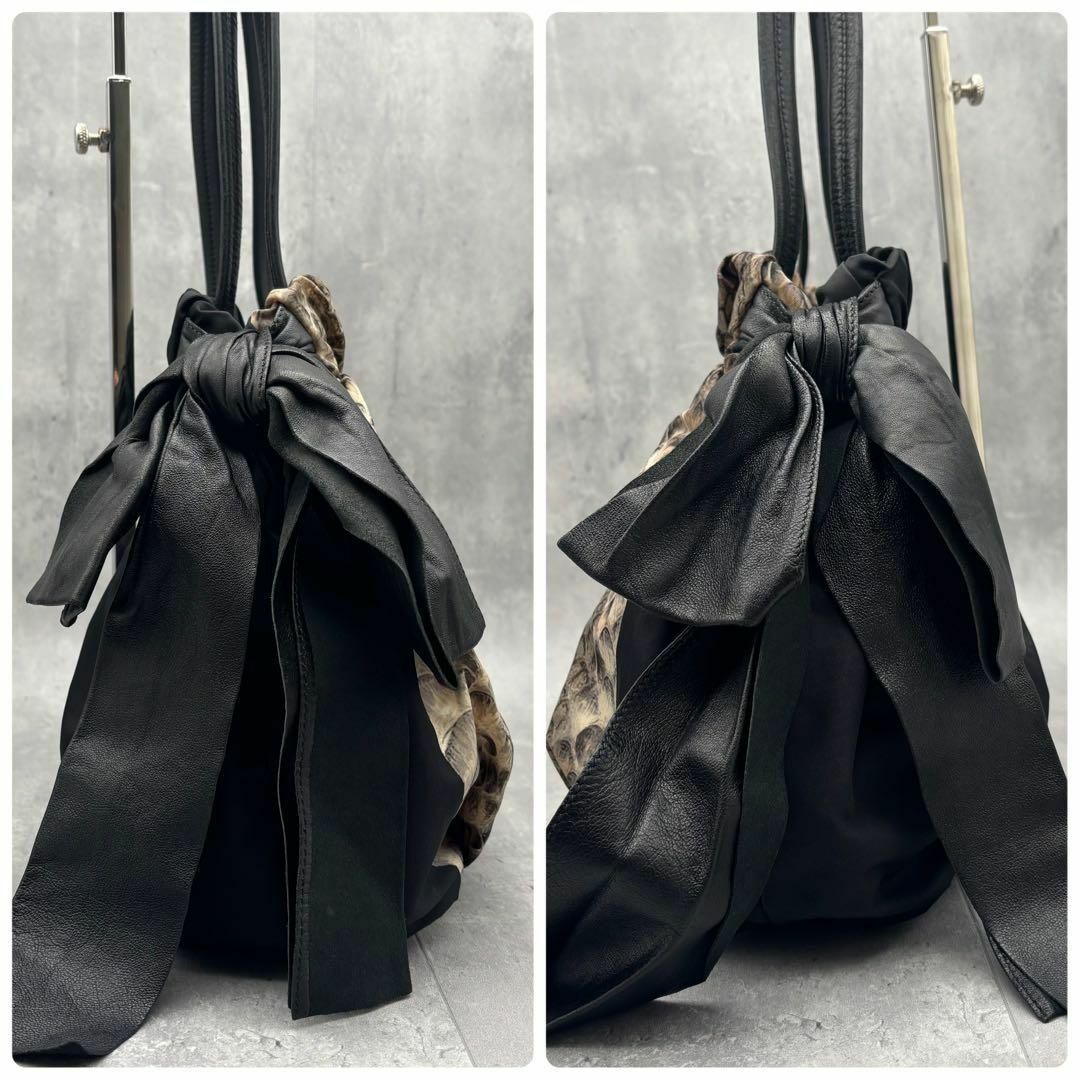 PRADA - 【美品】プラダ トートバッグ パイソン柄 2way ゴールド PRADA - 【美品】プラダ トートバッグ パイソン柄 2way ゴールド
