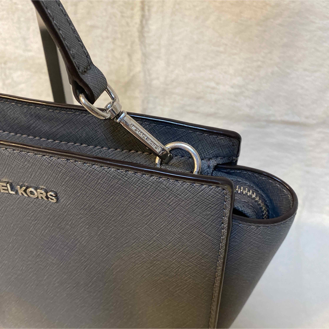 MICHAEL KORS - MICHAEL KORS ショルダーバッグ グレー レザー MICHAEL KORS - MICHAEL KORS ショルダーバッグ グレー レザー