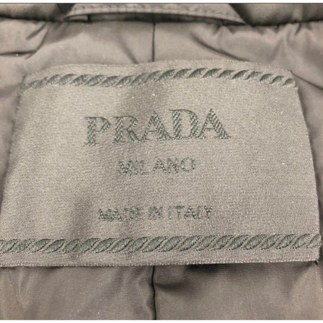 PRADA - PRADA ブラック 三角ロゴ付き ナイロンステンカラー PRADA - PRADA ブラック 三角ロゴ付き ナイロンステンカラー