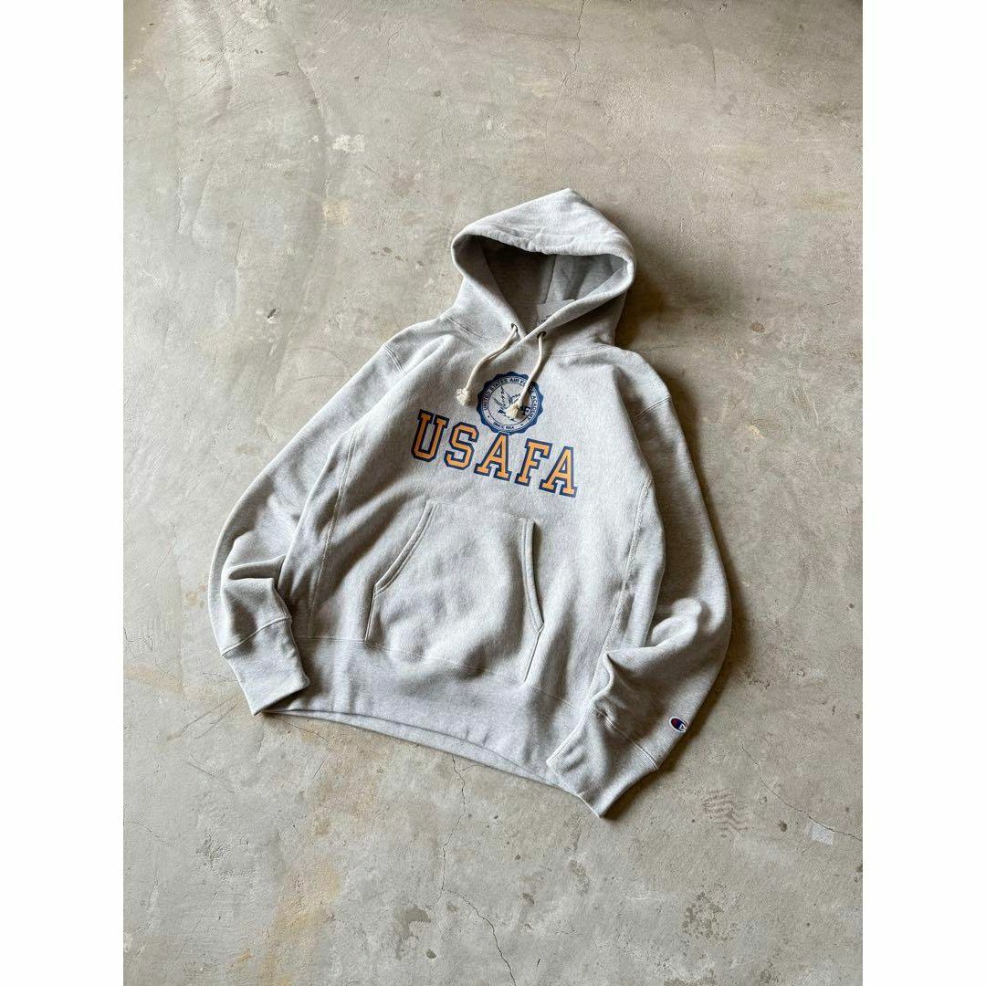 Champion - 【タグ付き、肉厚パーカー】championリバース Champion - 【タグ付き、肉厚パーカー】championリバース