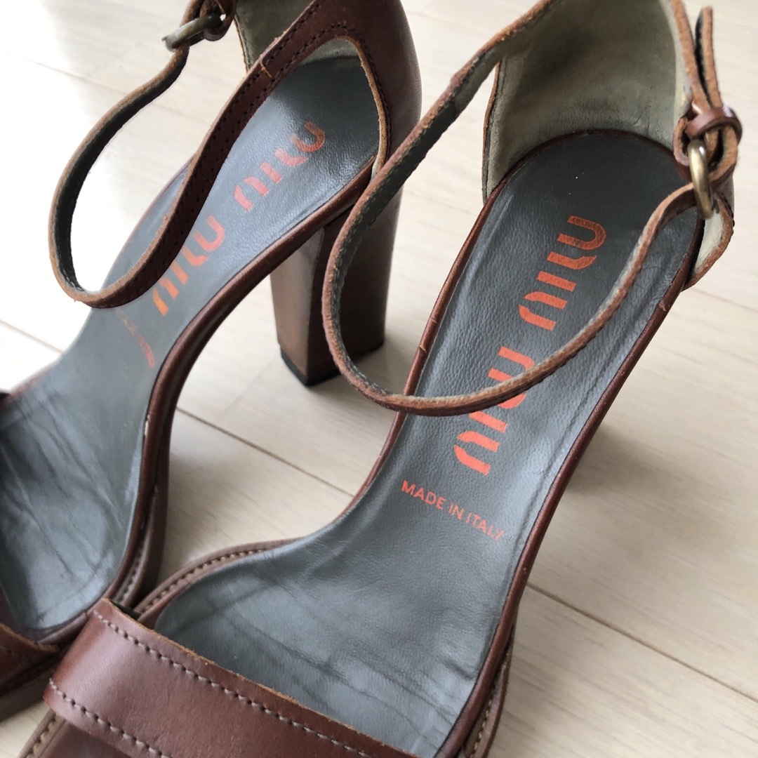 MIU MIU - minmiu ミュウミュウ 23.5 ストラップサンダル ウッド MIU MIU - minmiu ミュウミュウ 23.5 ストラップサンダル ウッド