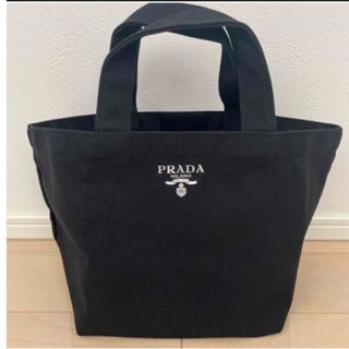 PRADA - 【極上美品・使用感少ない✨】プラダ リュック 三角 PRADA - 【極上美品・使用感少ない✨】プラダ リュック 三角
