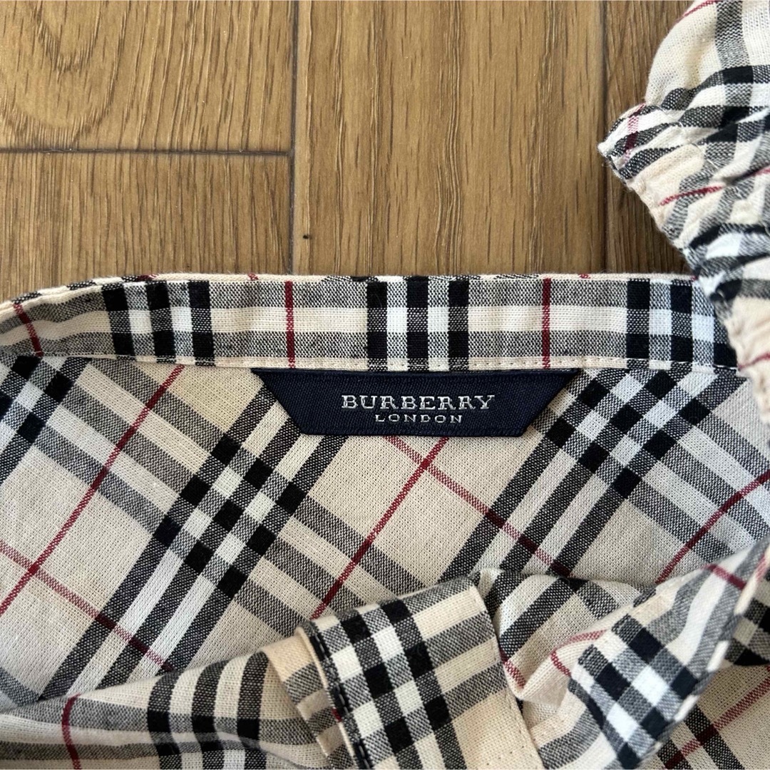 BURBERRY - ✨極美品✨バーバリーロンドン❣️タンクトップ BURBERRY - ✨極美品✨バーバリーロンドン❣️タンクトップ