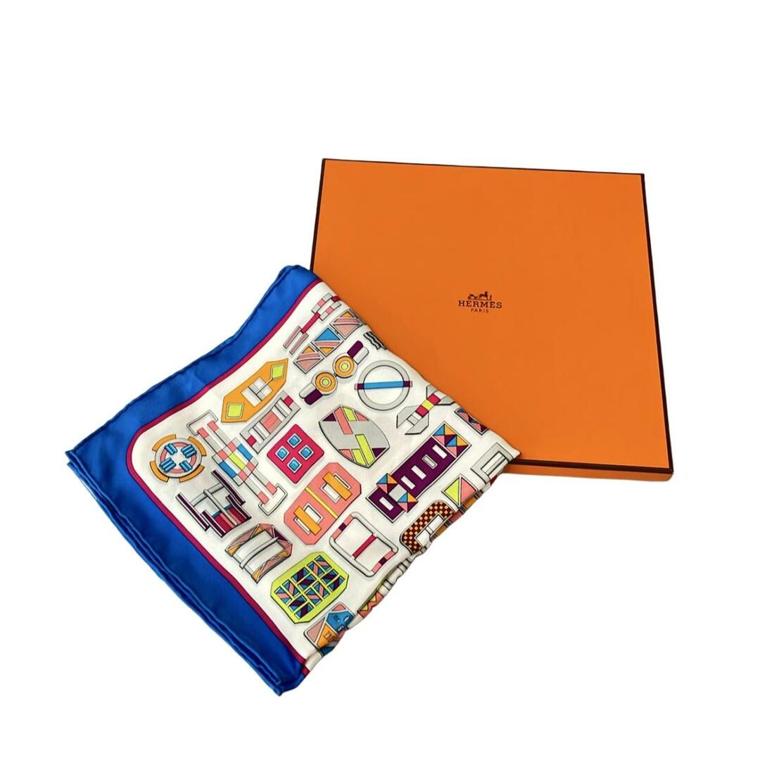 HERMES - 美品 エルメス HERMES スカーフ プチカレ シルク100 HERMES - 美品 エルメス HERMES スカーフ プチカレ シルク100