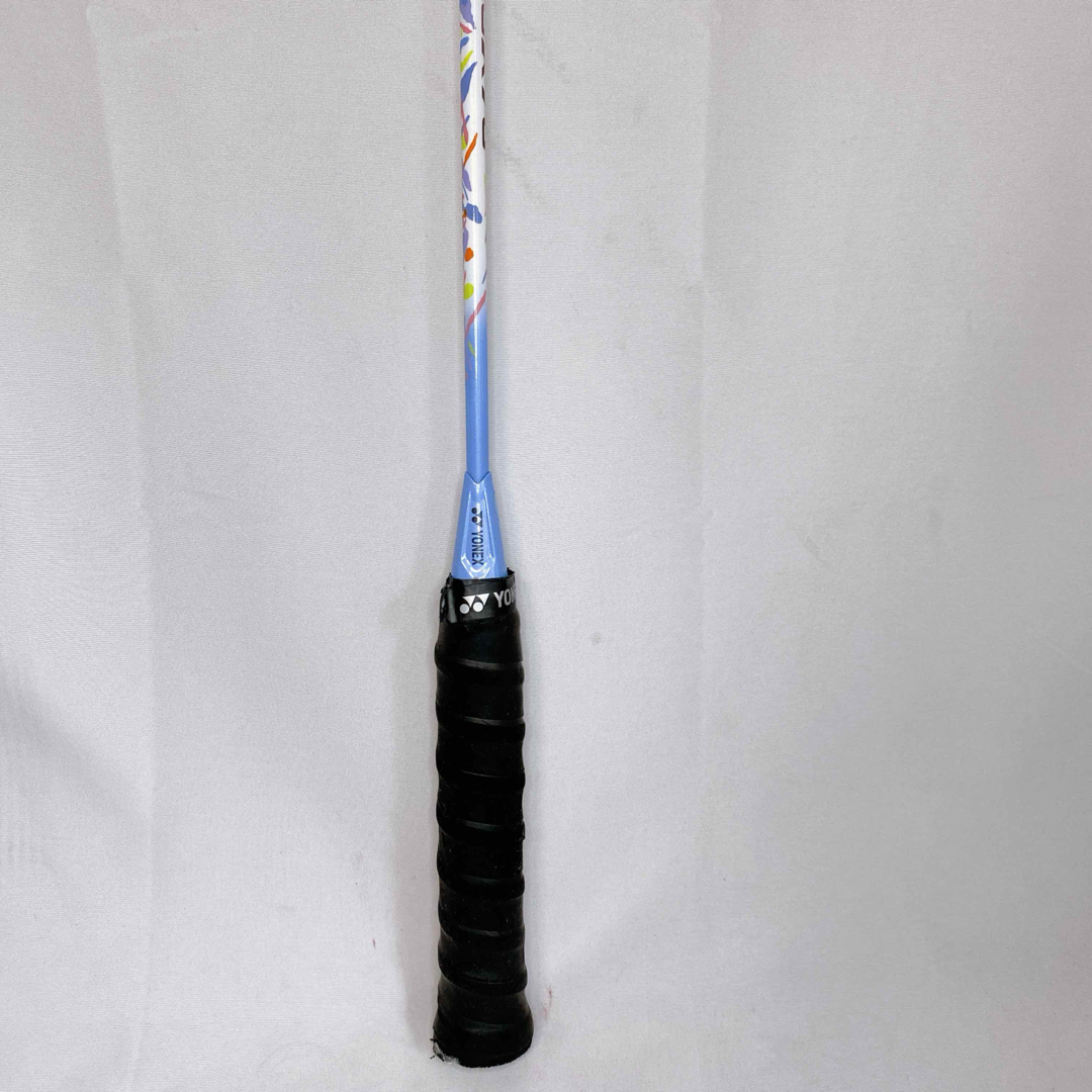YONEX - 美品 ヨネックス ASTROX70 アストロクス70 ホワイト YONEX - 美品 ヨネックス ASTROX70 アストロクス70 ホワイト