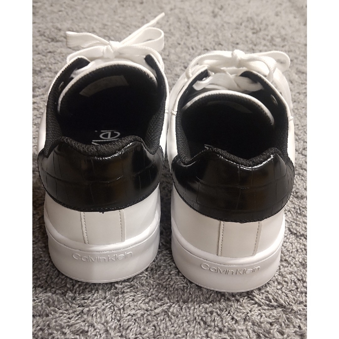 Calvin Klein - 美品Calvin Klein スニーカーの通販 by KG's Calvin Klein - 美品Calvin Klein スニーカーの通販 by KG's