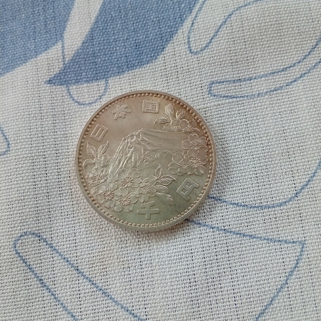東京オリンピック記念硬貨 1964年 昭和39年 の通販 by ろみ's 東京オリンピック記念硬貨 1964年 昭和39年 の通販 by ろみ's