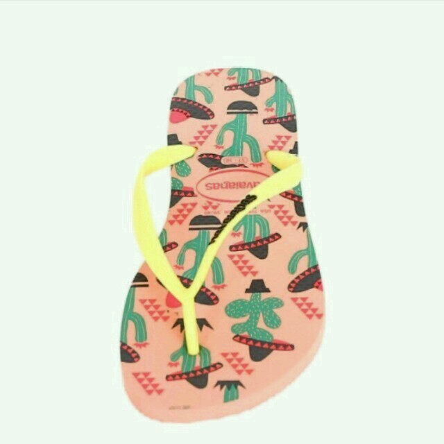 havaianas(ハワイアナス)の♡新品・未使用オーストラリアByronbayサボテン柄ハワイアナスビーチサンダル レディースの靴/シューズ(ビーチサンダル)の商品写真