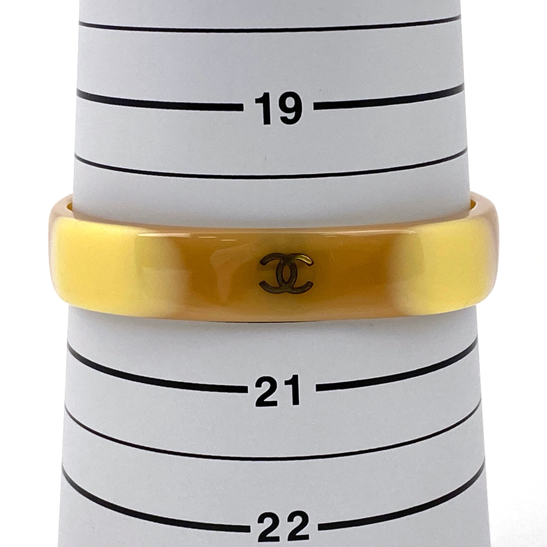CHANEL - シャネル ココマーク バングル プラスチック 【中古 CHANEL - シャネル ココマーク バングル プラスチック 【中古