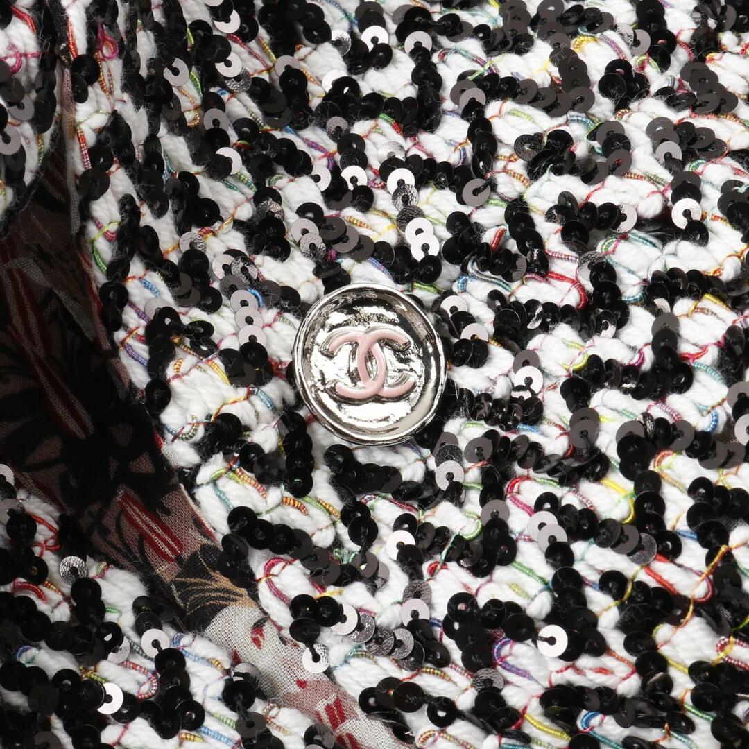 CHANEL - シャネル ココマーク 衣料品 アウターの通販 by CHANEL - シャネル ココマーク 衣料品 アウターの通販 by