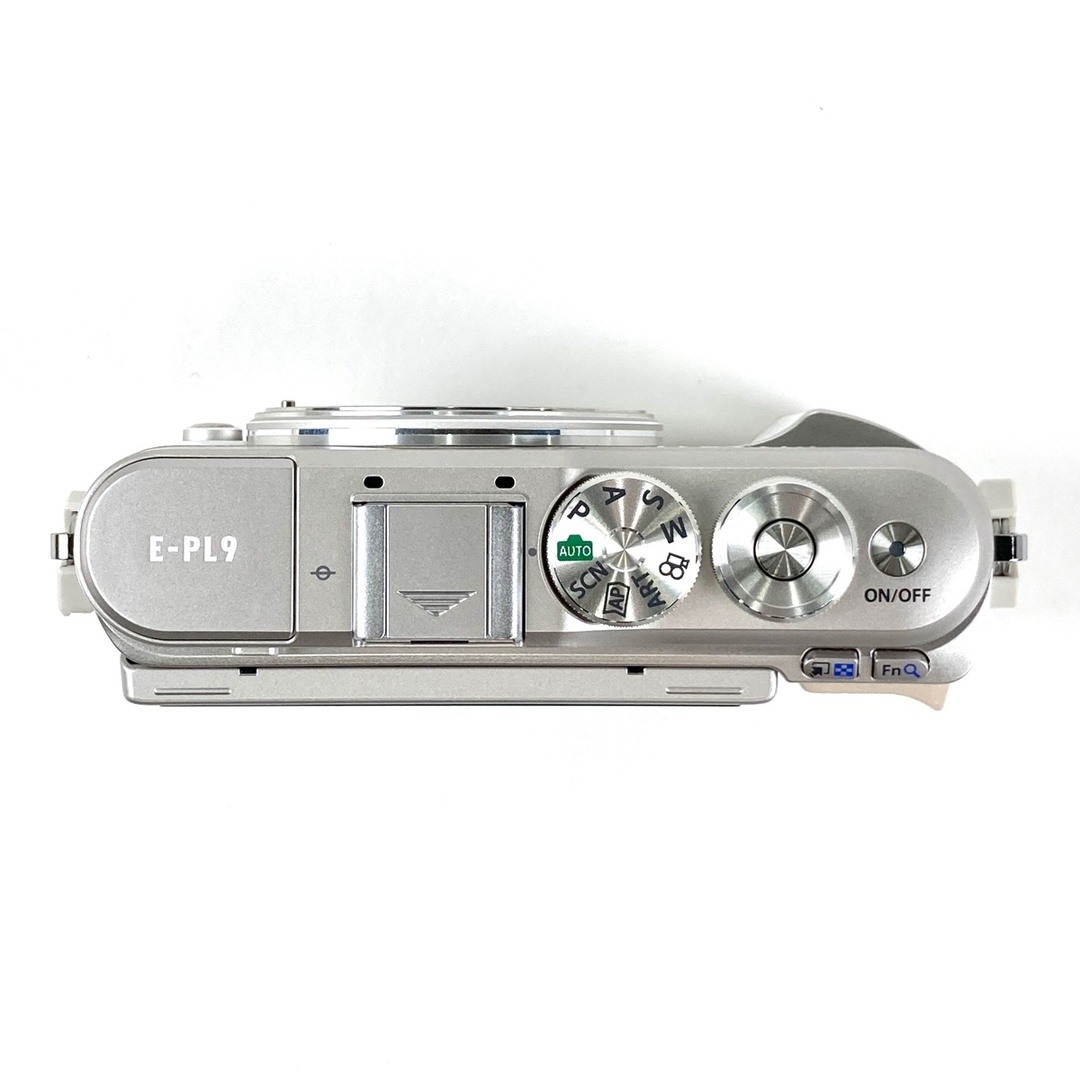 オリンパス PEN E-PL9 EZダブルズームキット ホワイト 中古の オリンパス PEN E-PL9 EZダブルズームキット ホワイト 中古の