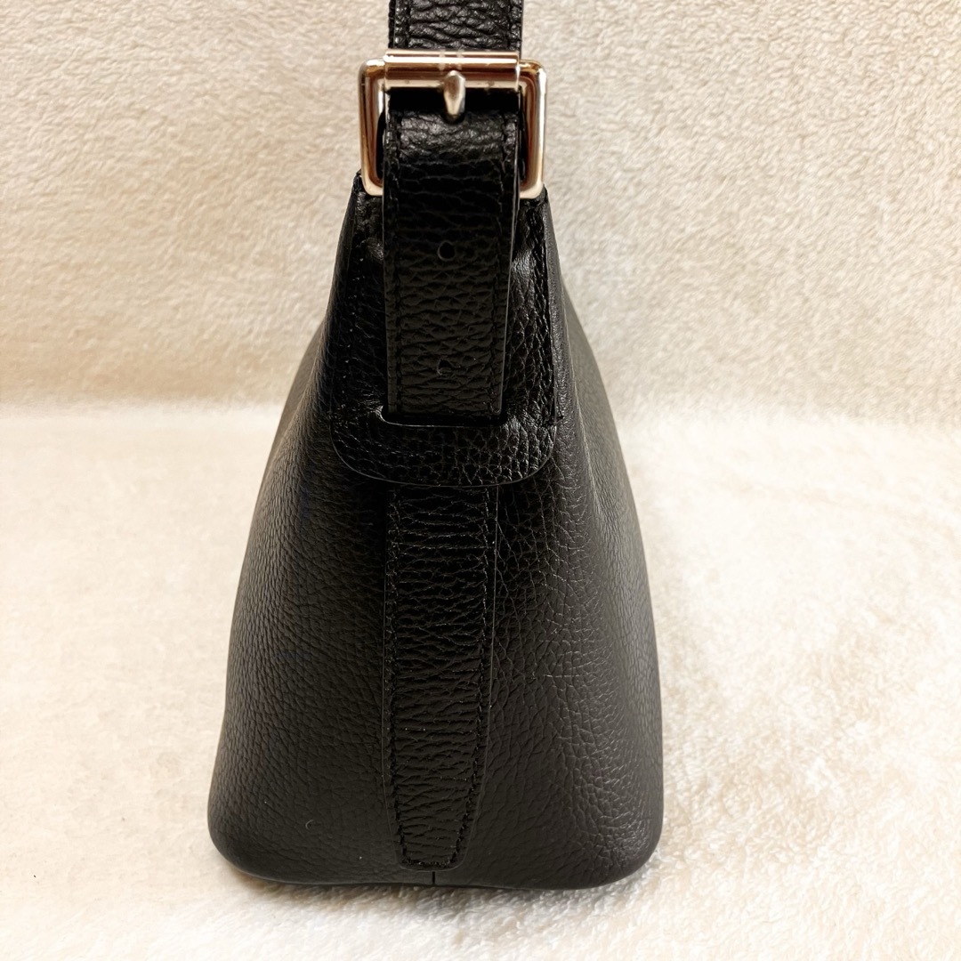 BURBERRY - BURBERRY ブラック レザー ワンショルダーバッグ BURBERRY - BURBERRY ブラック レザー ワンショルダーバッグ